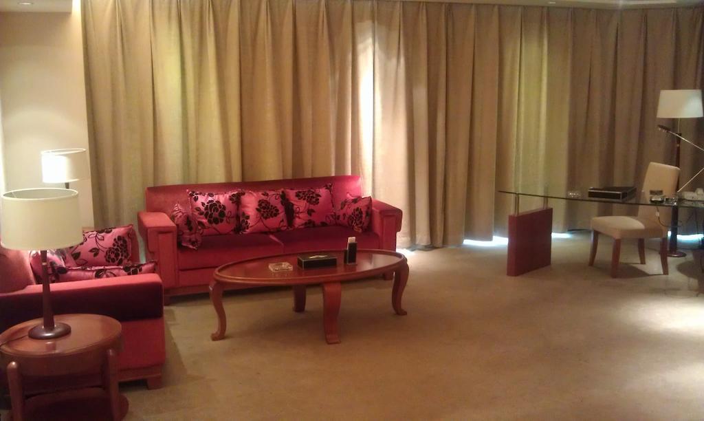 Xi'An Qu Jiang Yin Zuo Hotel Bagian luar foto