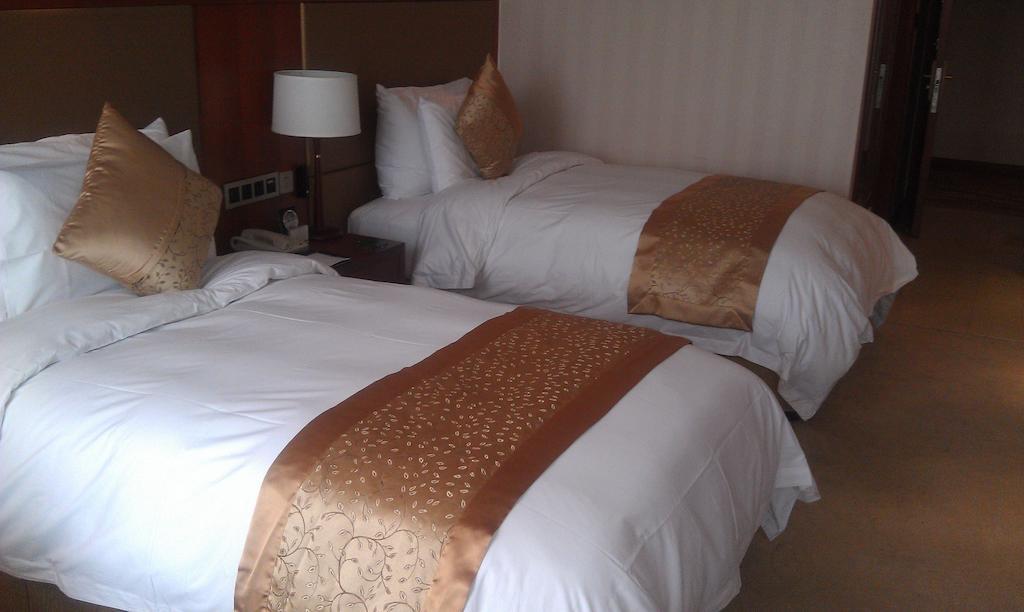 Xi'An Qu Jiang Yin Zuo Hotel Bagian luar foto